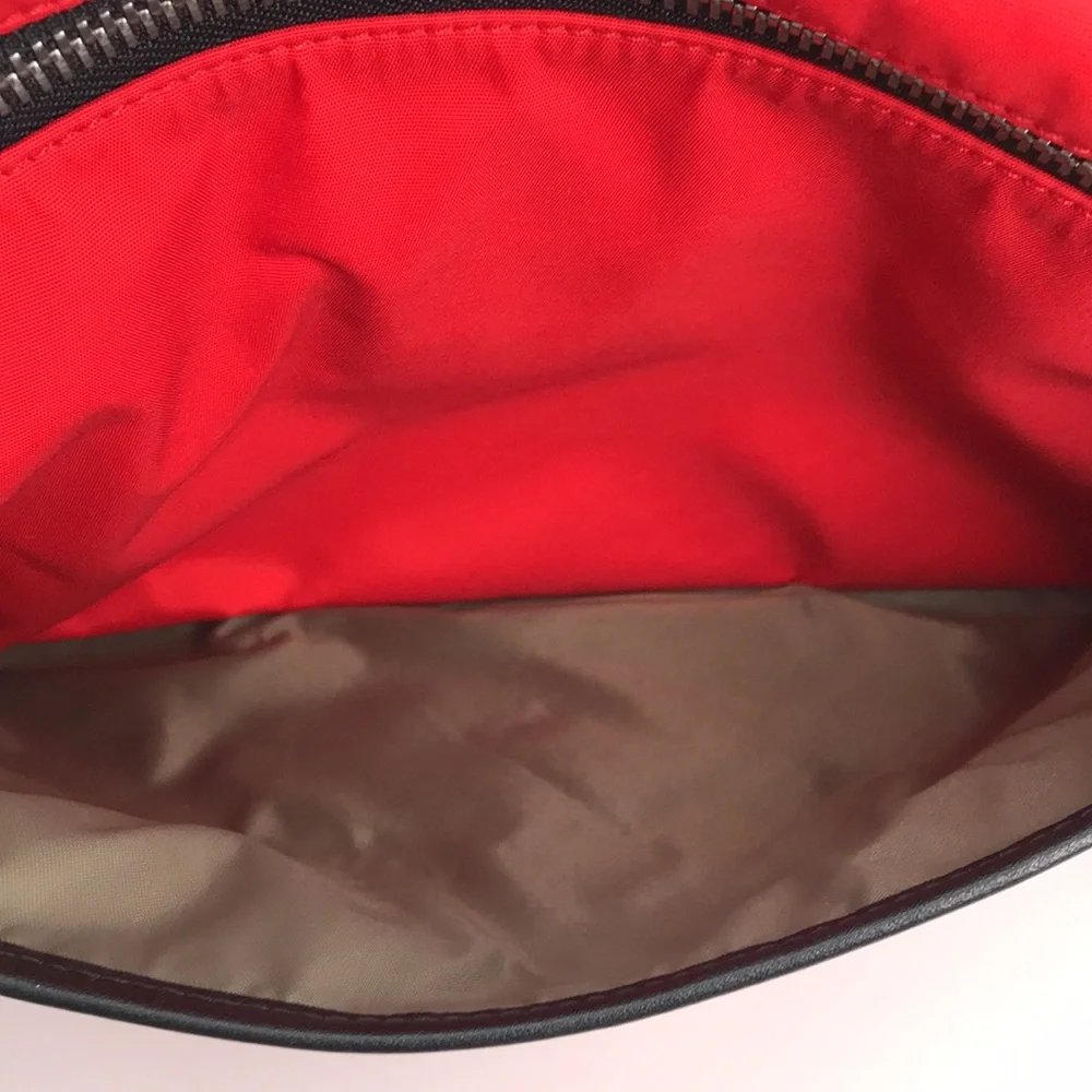NWT Givenchy Red Downtown Flat Crossbody Bag Men’s Authentic